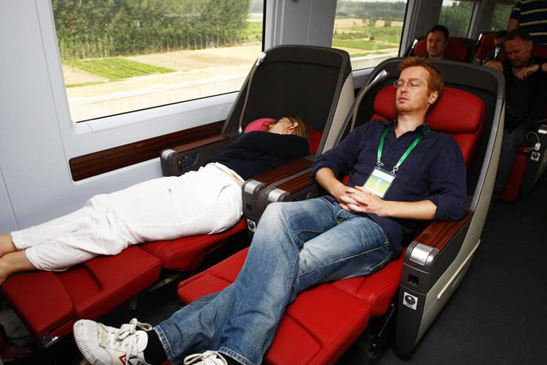 Deluxe Comfortable Business Class Seats China High Speed Train Business Class Seats