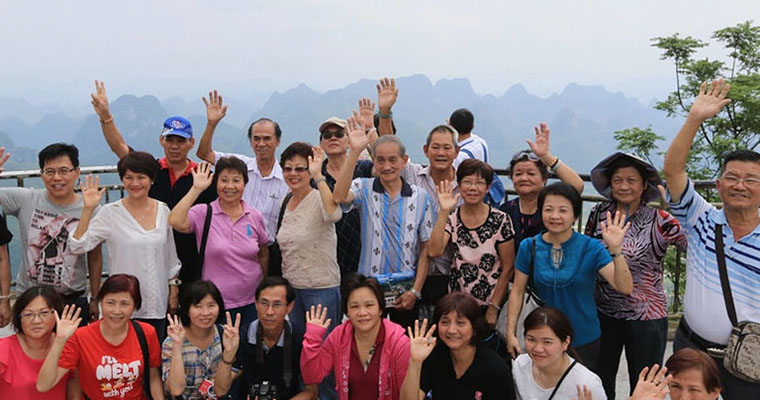 ASEAN Group Tourists Enjoyed Visa Free Guilin Tour China Visa Free and Visa Exemption