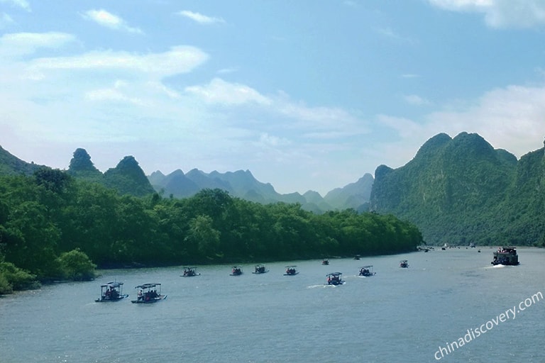 Li River Bamboo Rafting in Summer Li River Bamboo Rafting in Summer