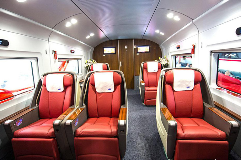 Business Class Carriage China Bullet Train Business Class Seats